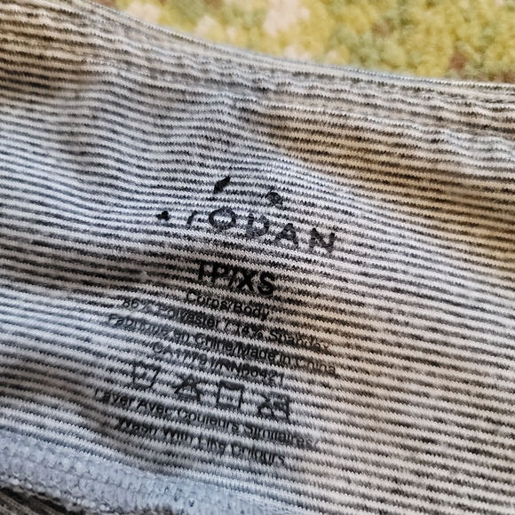 Kyodan XS thick knit leggings 😍 warm and comfy - Picture 3 of 5